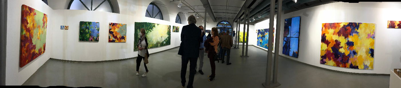 Blick in die Ausstellung "Herbstflimmern"